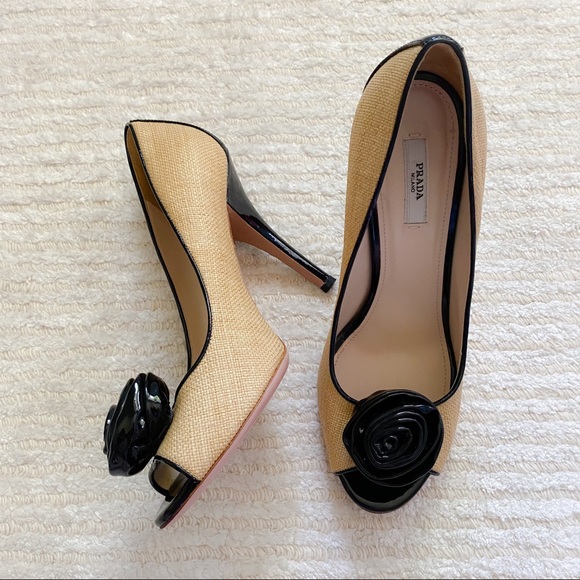 Prada peep toe raffia pumps - Picture 4 of 16